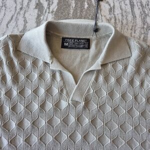 Free Planet Men's Geometric Knit Open Collar Knit Polo Shirt Size Medium NEW